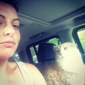 Meet your Posher, Mona